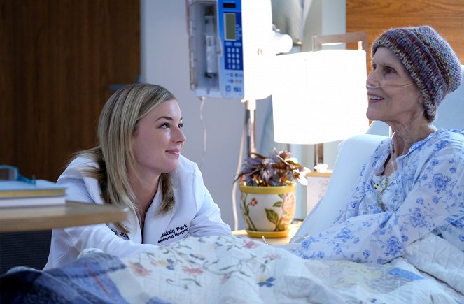The Resident - Snowed In - Photos - Emily VanCamp, Shannon Wilcox