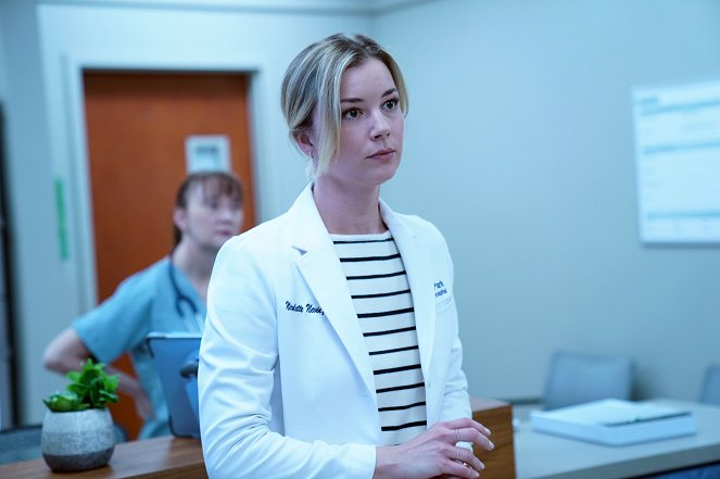 The Resident - Adverse Events - Do filme - Emily VanCamp