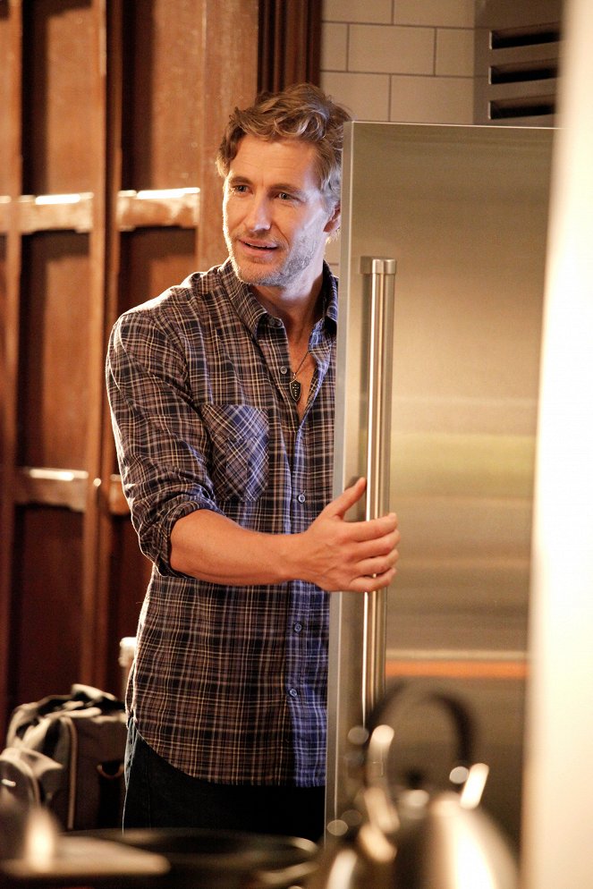 Mistresses - Guess Who's Coming to Dinner - Photos - Brett Tucker