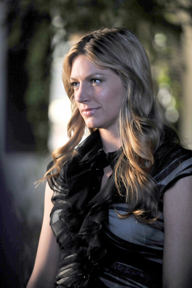 Mistresses - Season 1 - Full Disclosure - Z filmu - Jes Macallan