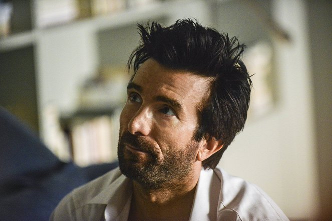 Powers - You Are Not It - Filmfotók - Sharlto Copley