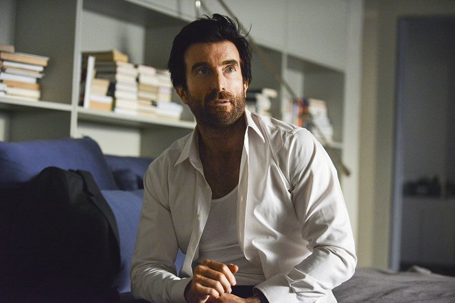 Powers - You Are Not It - Z filmu - Sharlto Copley