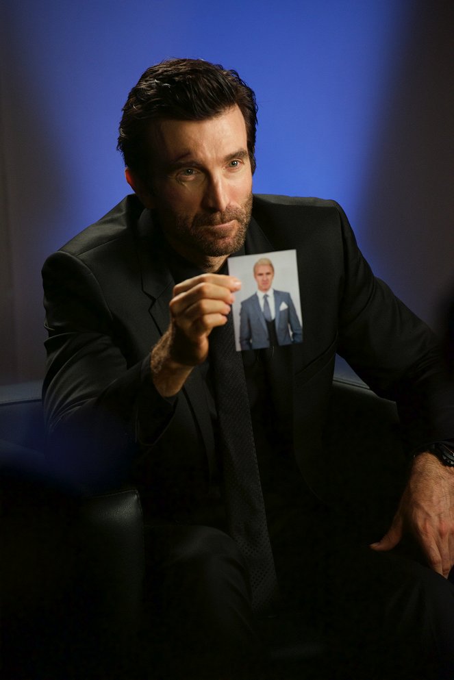 Powers - Shaking the Tree - Photos - Sharlto Copley