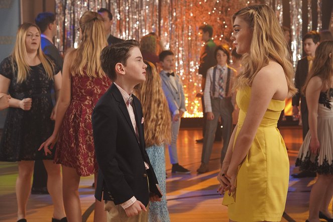 American Housewife - The Dance - Kuvat elokuvasta - Evan O'Toole, Meg Donnelly