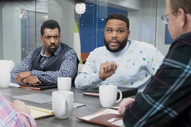 Black-ish - Is It Desert or Dessert? - Photos - Deon Cole, Anthony Anderson