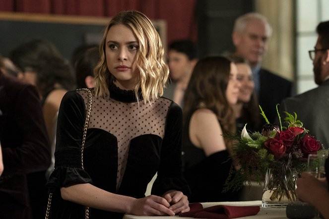 Pretty Little Liars: The Perfectionists - Lie Together, Die Together - Do filme - Hayley Erin