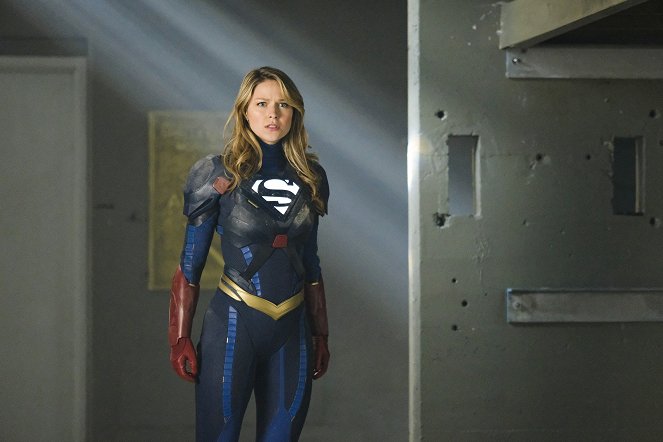 Supergirl - W poszukiwaniu pokoju - Z filmu - Melissa Benoist