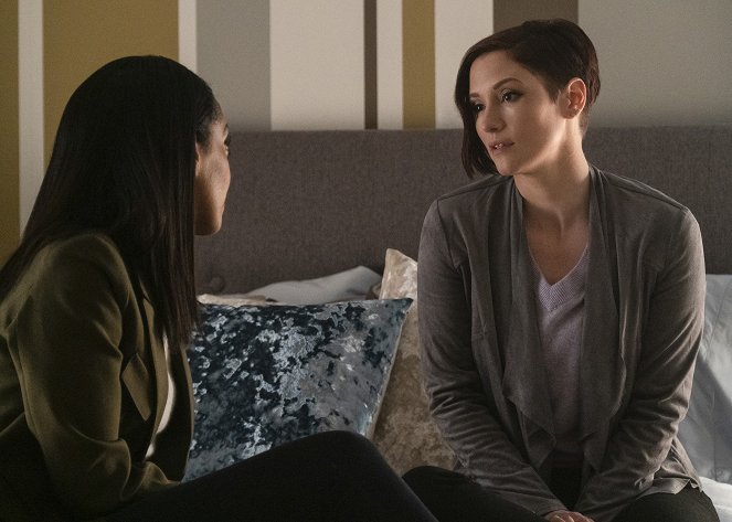 Supergirl - Will The Real Miss Tessmacher Please Stand Up? - Van film - Chyler Leigh