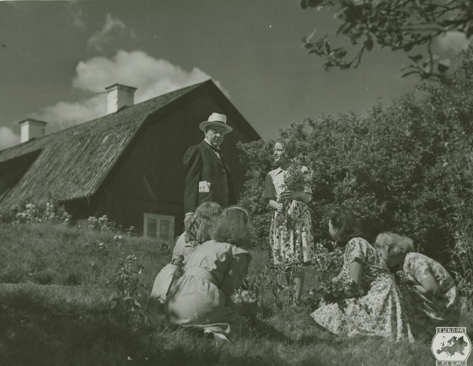 Barbacka - Filmfotos - Ivar Kåge, Ulla Andreasson