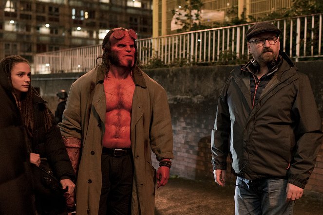 Hellboy: Královna krve - Z natáčení - Sasha Lane, David Harbour, Neil Marshall