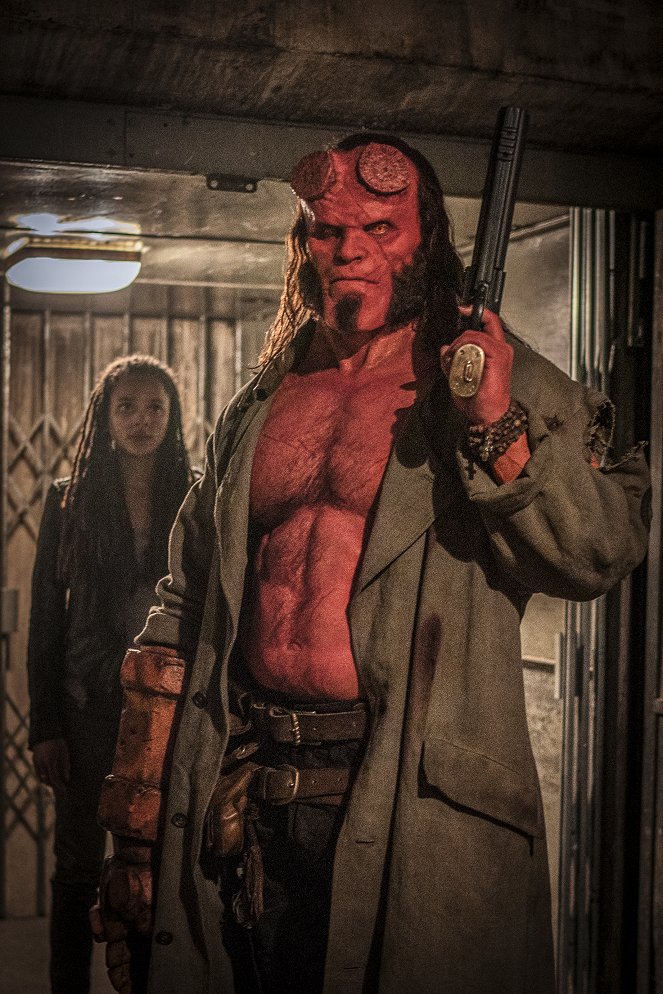 Hellboy - Do filme - Sasha Lane, David Harbour