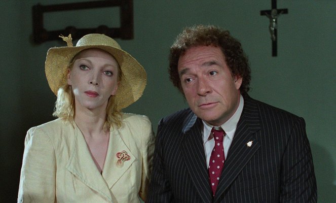 Kot - Z filmu - Mariangela Melato, Ugo Tognazzi