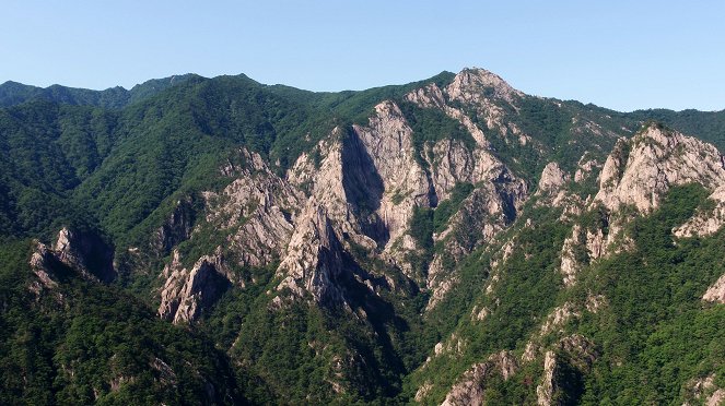 Aerial Mountains - South Korea - Van film