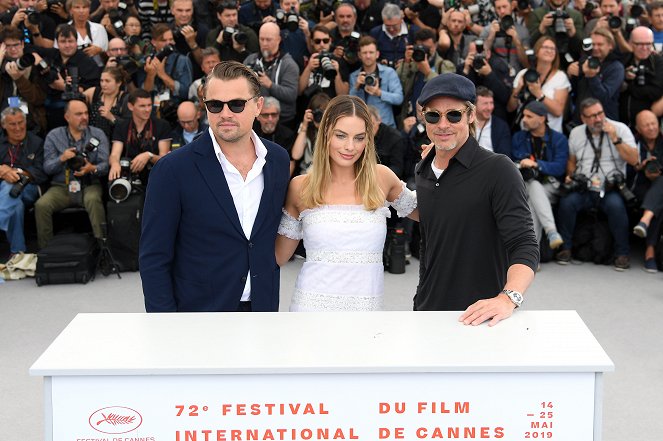 Volt egyszer egy... Hollywood - Rendezvények - "Once Upon A Time In Hollywood" Photocall - The 72nd Annual Cannes Film Festival - Leonardo DiCaprio, Margot Robbie, Brad Pitt