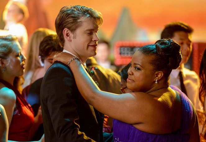 Glee - Sztárok leszünk! - Kőkorszaki buli - Filmfotók - Chord Overstreet, Amber Riley