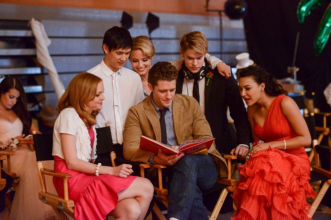 Glee - Season 3 - Prom-asaurus - Photos - Jayma Mays, Harry Shum Jr., Dianna Agron, Matthew Morrison, Chord Overstreet, Naya Rivera