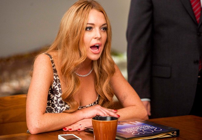 Glee - Competição nacional - Do filme - Lindsay Lohan