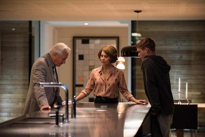 MotherFatherSon - Episode 5 - Photos - Richard Gere, Helen McCrory, Billy Howle