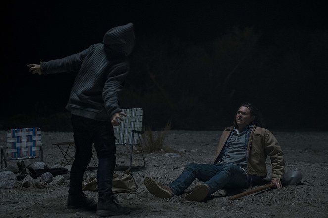 Into the Dark - They Come Knocking - Film - Clayne Crawford