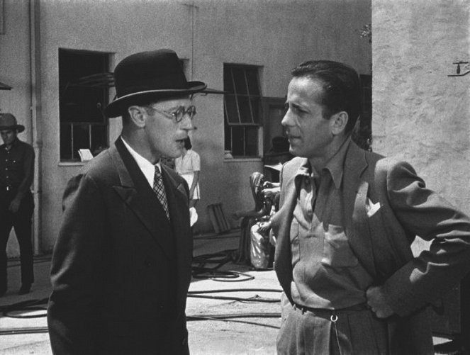 Stand-In - Photos - Leslie Howard, Humphrey Bogart