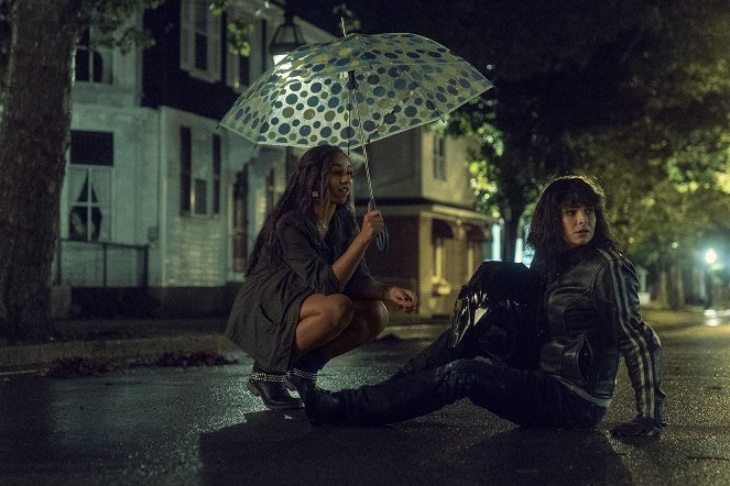 NOS4A2 - The Graveyard of What Might Be - Film - Jahkara Smith, Ashleigh Cummings