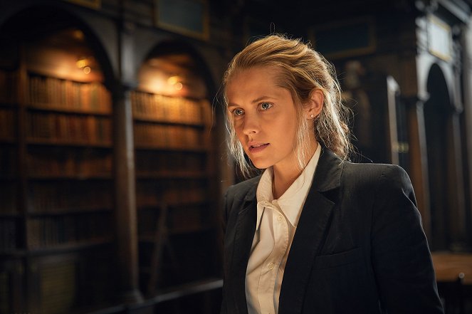 A Discovery of Witches - Episode 1 - Photos - Teresa Palmer