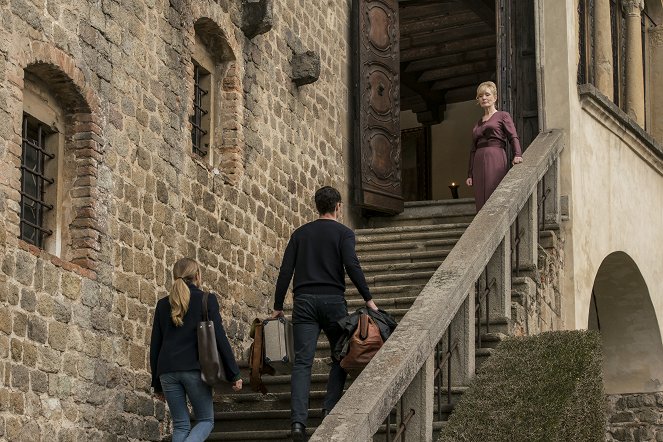 A Discovery of Witches - Season 1 - Episode 4 - Photos