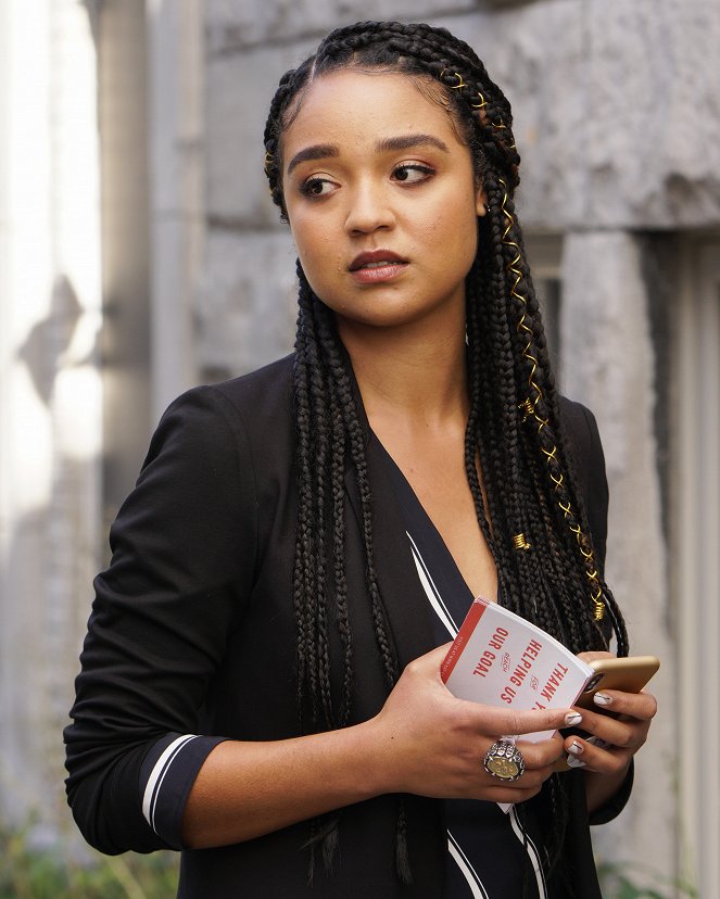 The Bold Type - Mixed Messages - Filmfotók - Aisha Dee