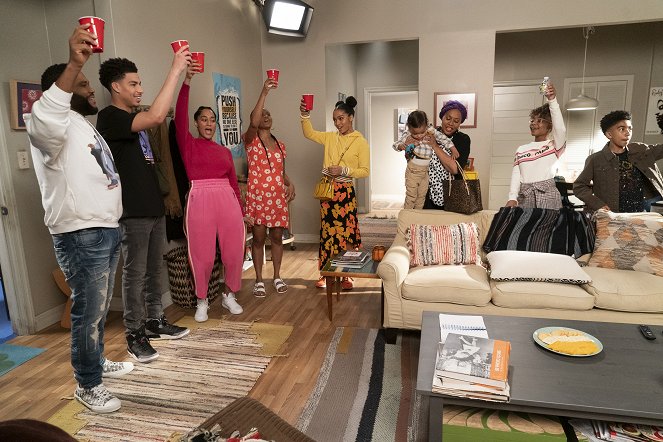 Black-ish - Relativement adulte - Tournage - Anthony Anderson, Marcus Scribner, Tracee Ellis Ross, Marsai Martin, Miles Brown
