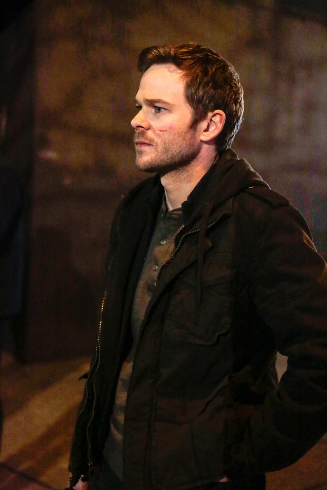 The Following - A Simple Trade - Van film - Shawn Ashmore