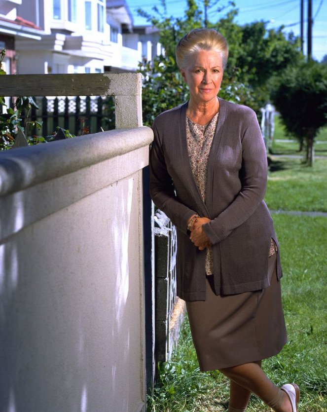 Living with the Dead - Promo - Diane Ladd