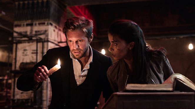 Blood & Treasure - The Secret of Macho Grande - Kuvat elokuvasta - Matt Barr, Sofia Pernas