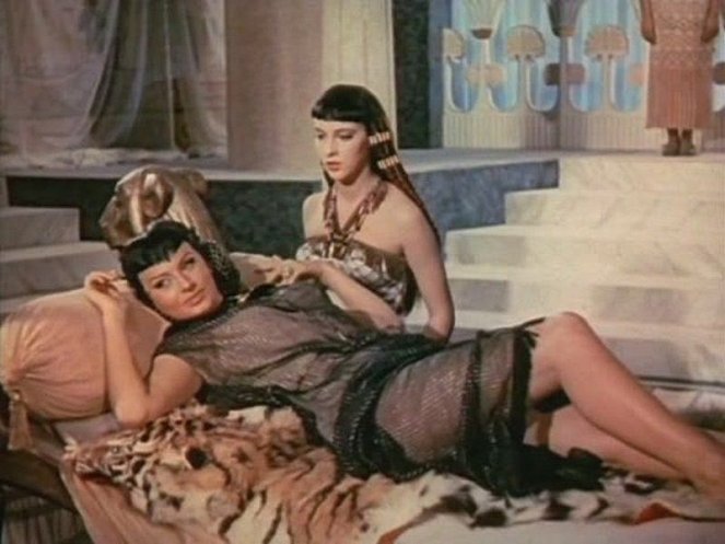 Due notti con Cleopatra - Van film - Sophia Loren