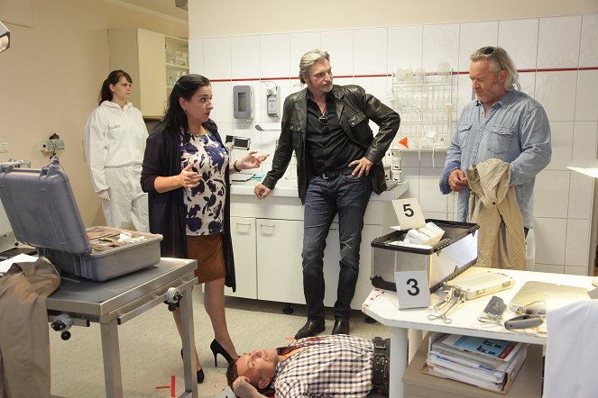 SOKO Donau - Freunderlwirtschaft - Photos - Maria Happel, Stefan Jürgens, Gregor Seberg