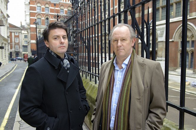 Law & Order: UK - Survivor's Guilt - Promoción - Dominic Rowan, Peter Davison