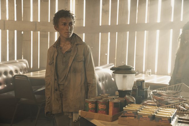 Fear the Walking Dead - Here to Help - Photos - Ethan Suess