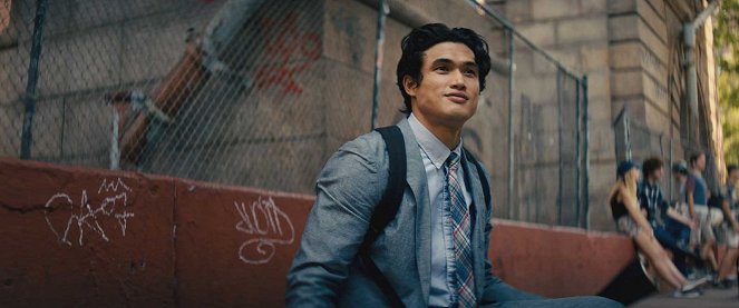 The Sun Is Also a Star - Van film - Charles Melton