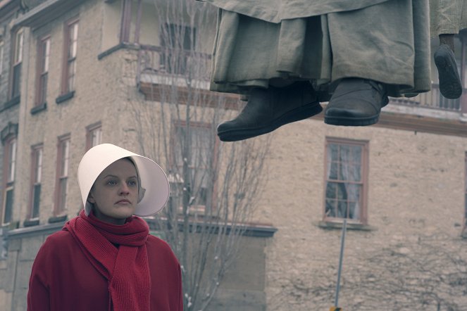 The Handmaid's Tale : La servante écarlate - Méfiance - Film - Elisabeth Moss