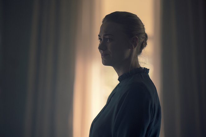 A szolgálólány meséje - Watch Out - Filmfotók - Yvonne Strahovski