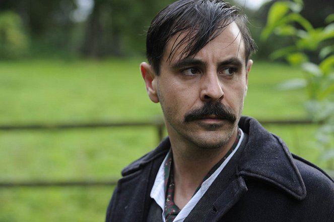 Tell It to the Bees - Film - Emun Elliott