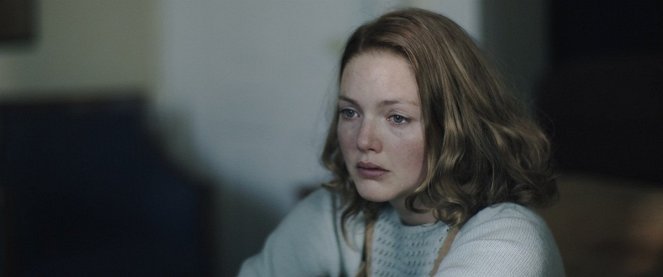 Tell It to the Bees - Van film - Holliday Grainger