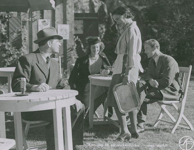 Flickan i fönstret mitt emot - Lobby Cards - Elof Ahrle