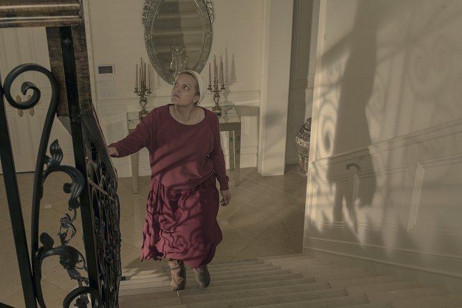 The Handmaid's Tale : La servante écarlate - Dieu bénisse l'enfant - Film - Elisabeth Moss