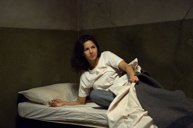 The Americans - Effets secondaires - Film - Annet Mahendru