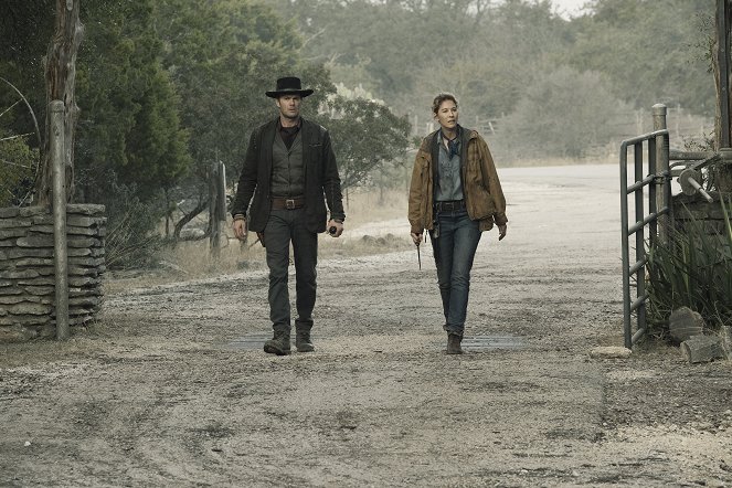 Fear the Walking Dead - The Hurt That Will Happen - De la película - Garret Dillahunt, Jenna Elfman
