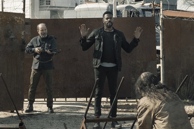 Fear the Walking Dead - Cierpienie, które nadejdzie - Z filmu - Rubén Blades, Colman Domingo