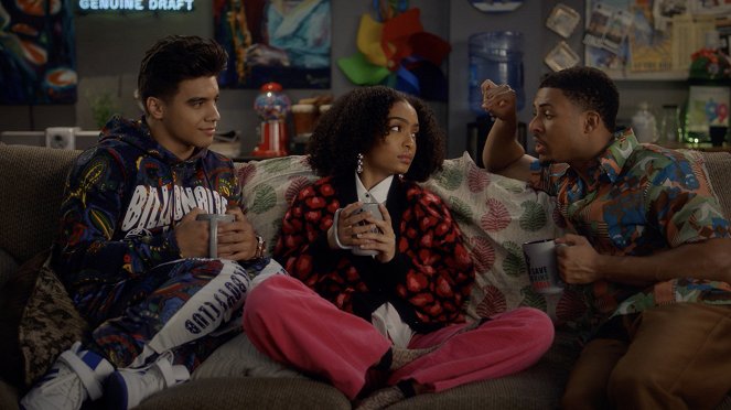 Grown-ish - Fake Love - Photos - Jordan Buhat, Yara Shahidi, Trevor Jackson