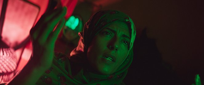 Amra and the Second Marriage - Kuvat elokuvasta