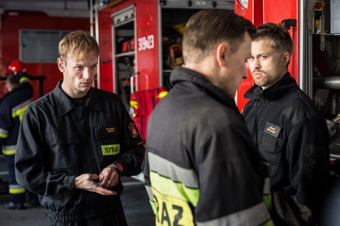 Strażacy - Season 2 - Zanim będzie za późno - Filmfotos - Maciej Mikolajczyk, Maciej Zakościelny