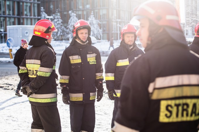 Strażacy - Na własną rękę - Photos - Maciej Mikolajczyk, Redbad Klynstra